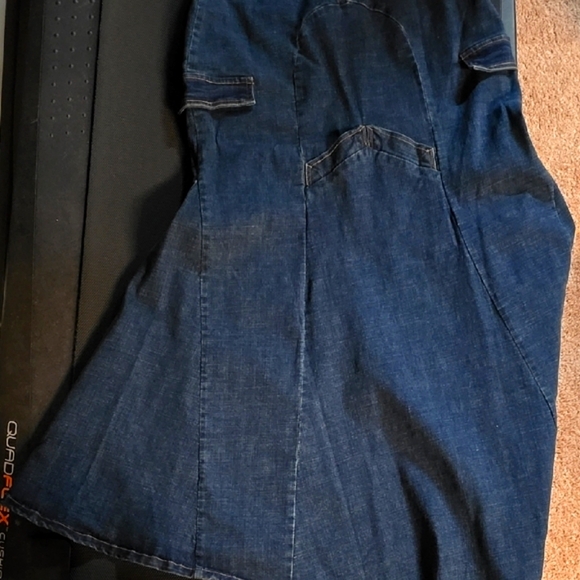 Classic Blue Jeans Skrit - Picture 2 of 4